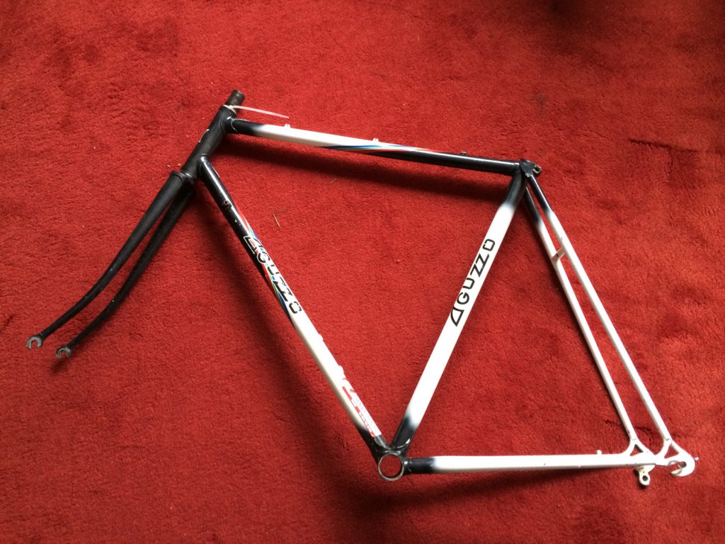 Aguzzo-frame